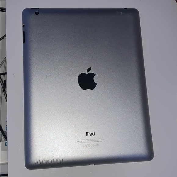 ipad 4 - Picture 2 of 3